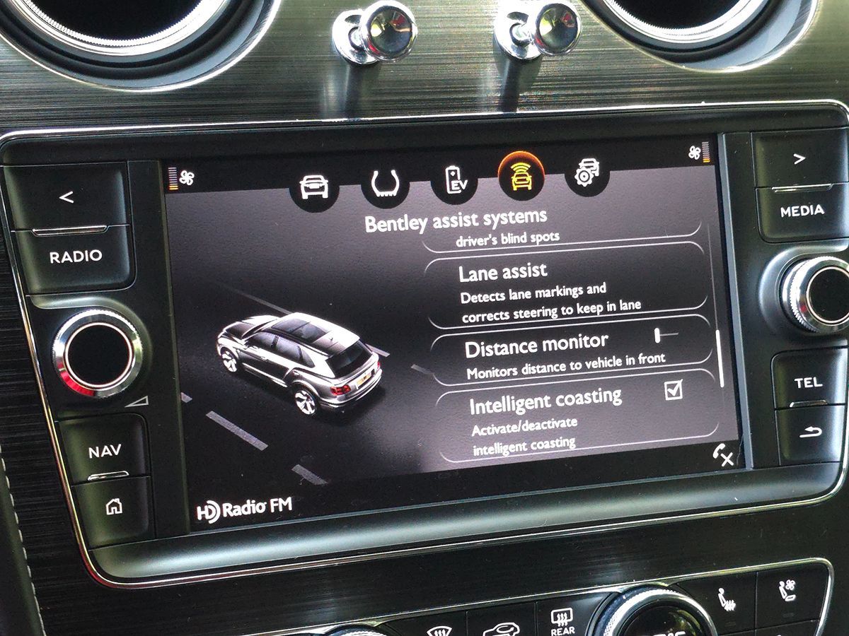 2020 Bentley Bentayga Hybrid photo 46