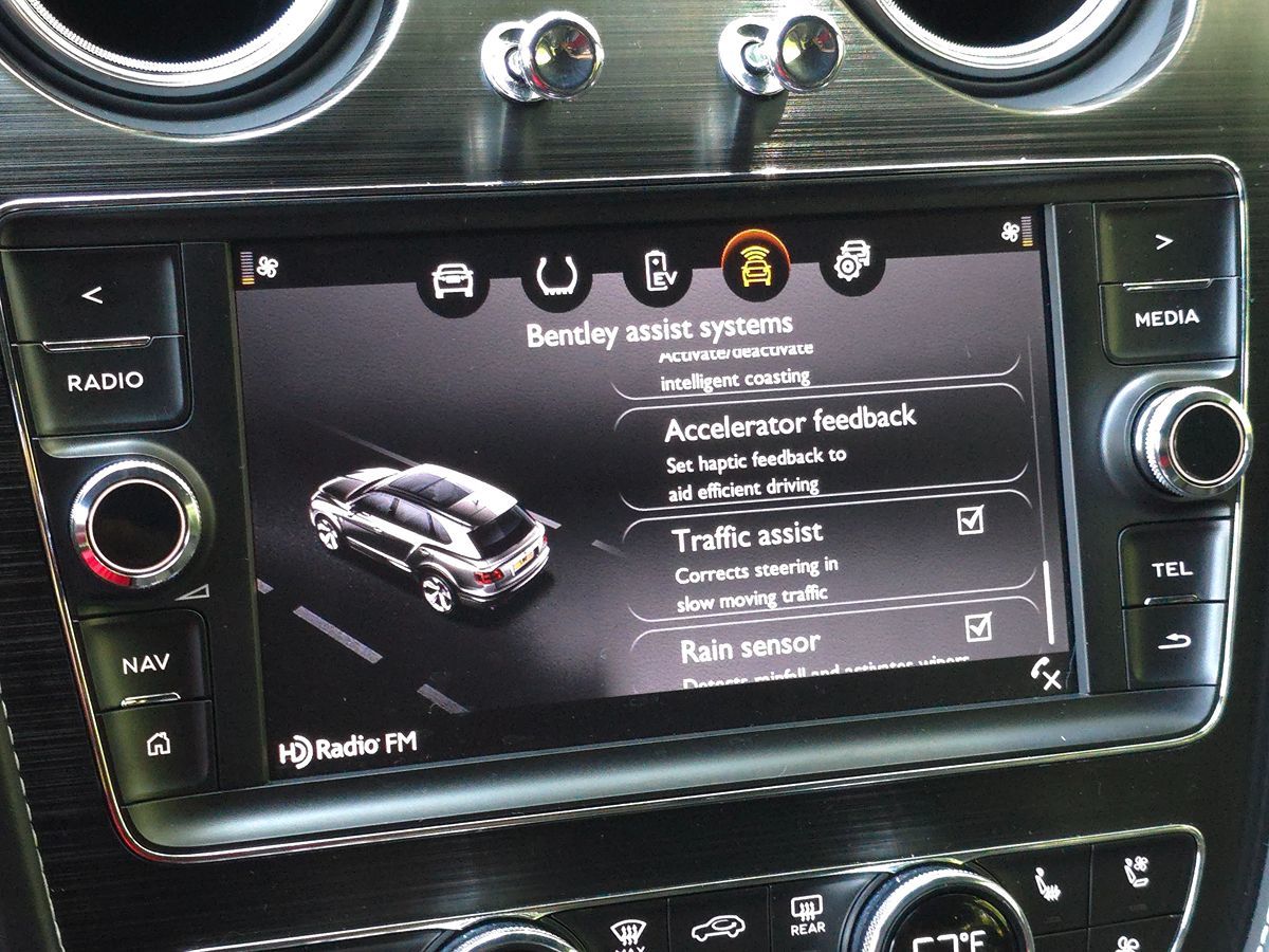 2020 Bentley Bentayga Hybrid photo 47