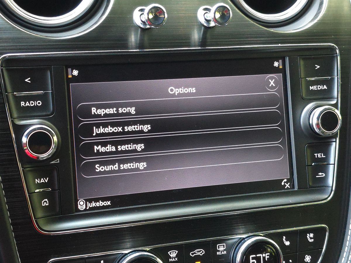 2020 Bentley Bentayga Hybrid photo 51