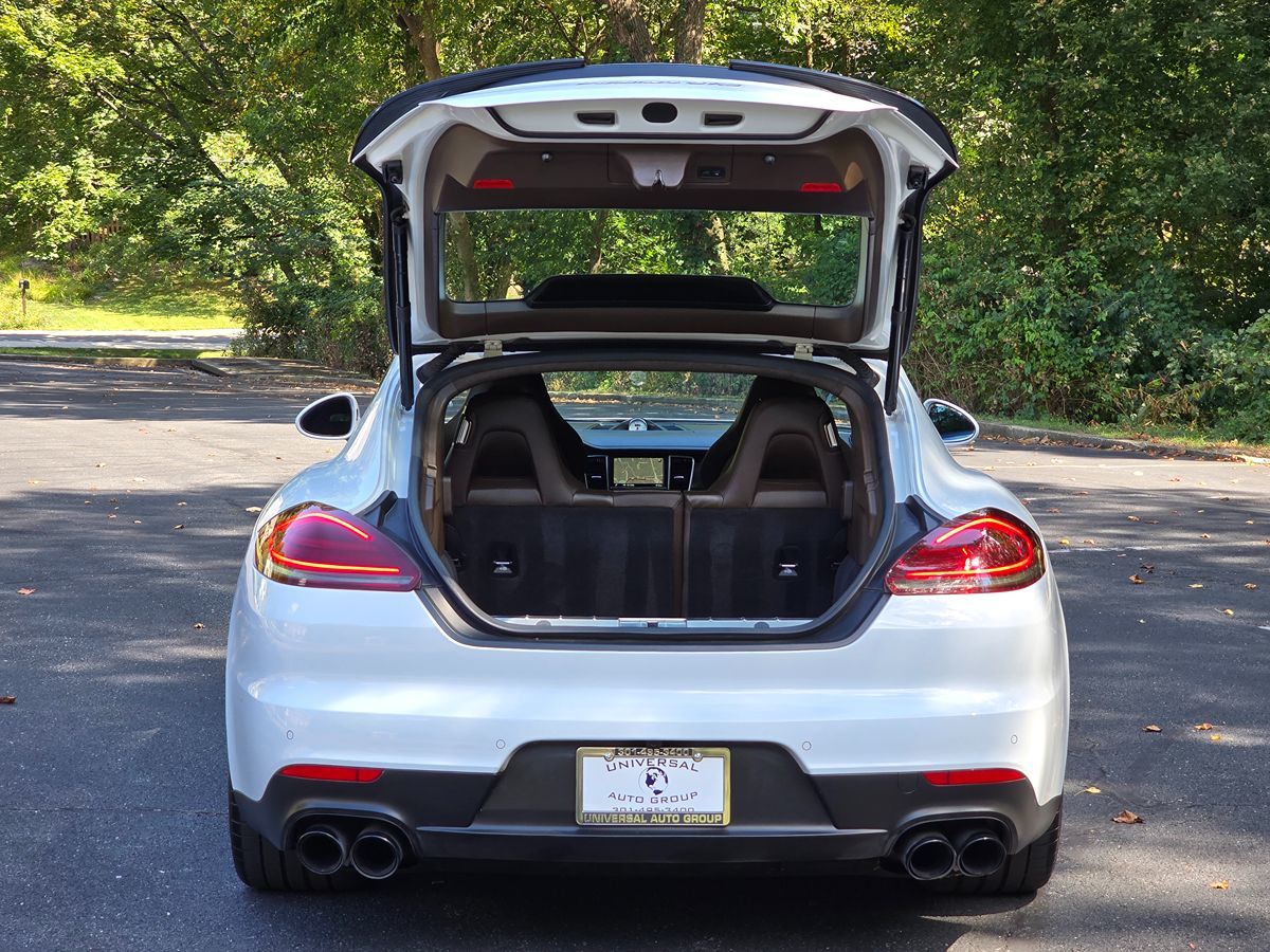 2016 Porsche Panamera GTS - Photo 53