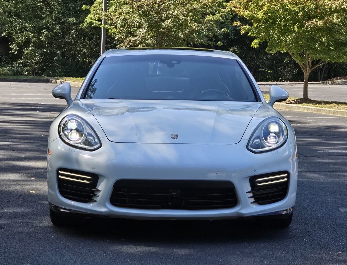 2016 Porsche Panamera GTS - Photo 9