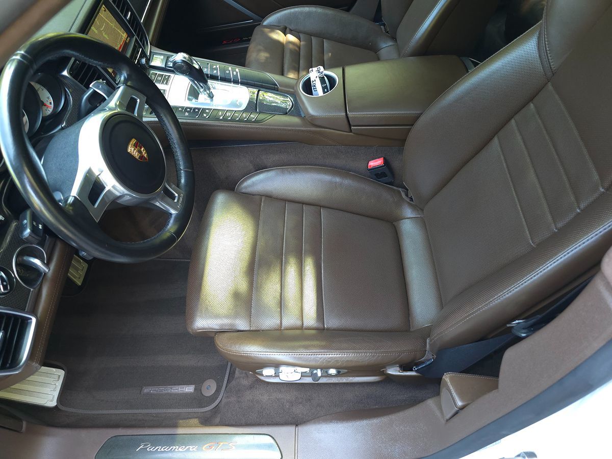 2016 Porsche Panamera GTS - Photo 11