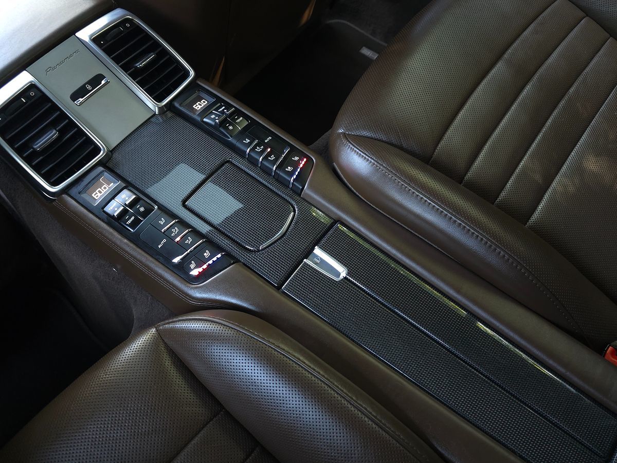 2016 Porsche Panamera GTS - Photo 17