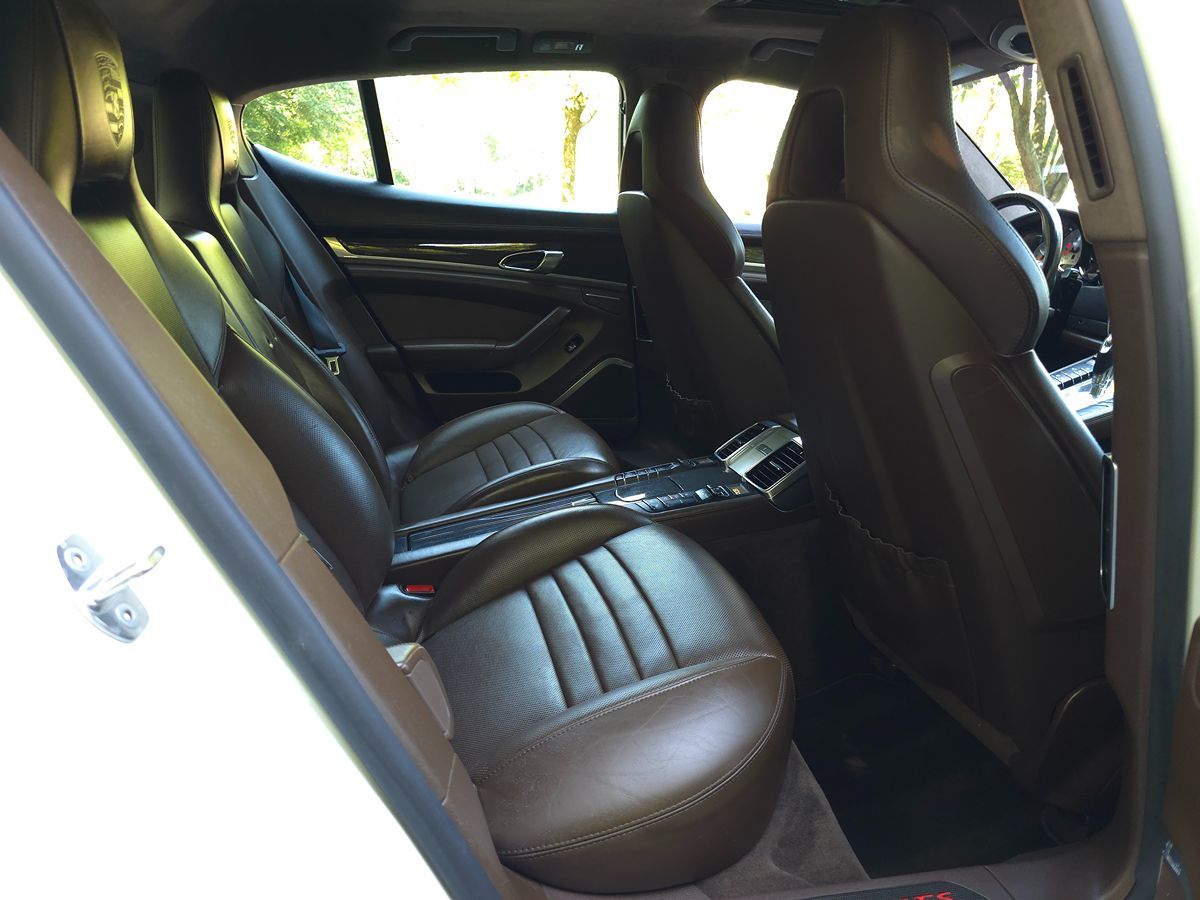 2016 Porsche Panamera GTS - Photo 18