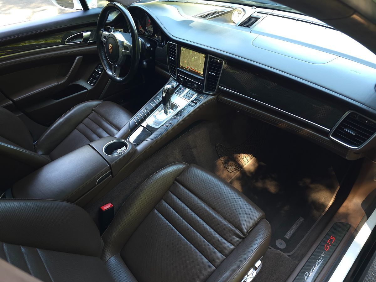 2016 Porsche Panamera GTS - Photo 22