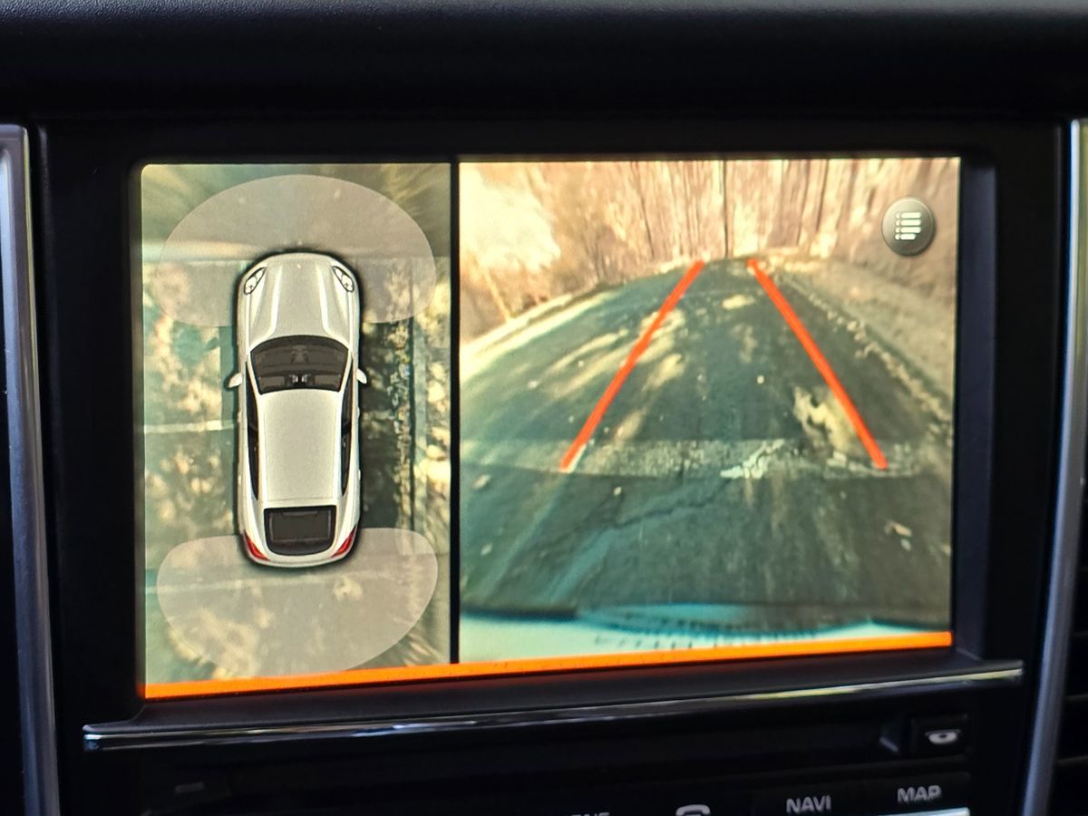 2016 Porsche Panamera GTS - Photo 37
