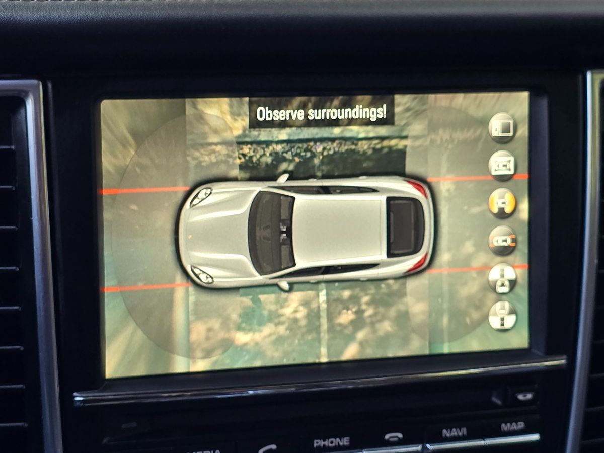 2016 Porsche Panamera GTS - Photo 41