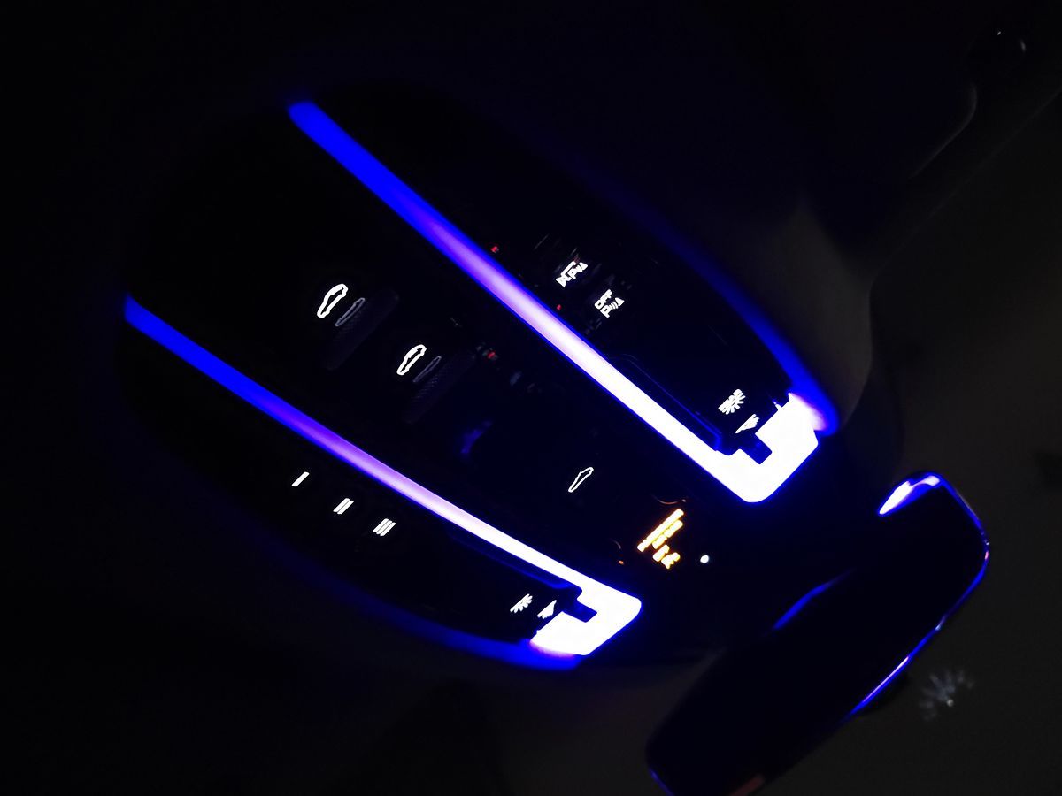 2018 Porsche Panamera Turbo E-Hybrid Sport Turismo photo 53