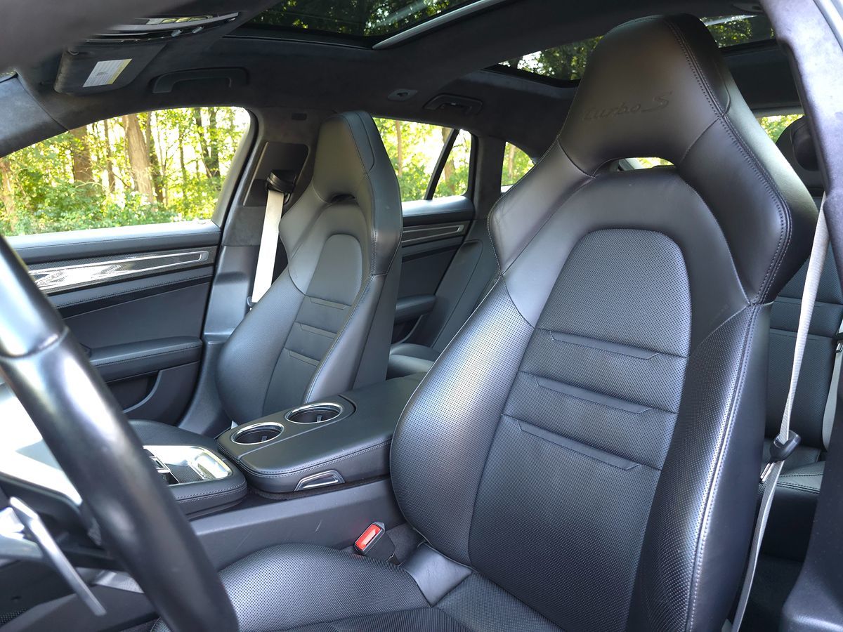 2018 Porsche Panamera Turbo E-Hybrid Sport Turismo photo 13