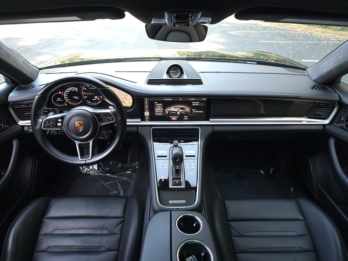 2018 Porsche Panamera Turbo E-Hybrid Sport Turismo photo 10