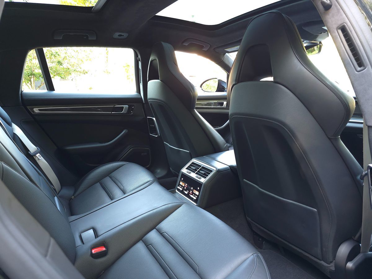 2018 Porsche Panamera Turbo E-Hybrid Sport Turismo photo 20