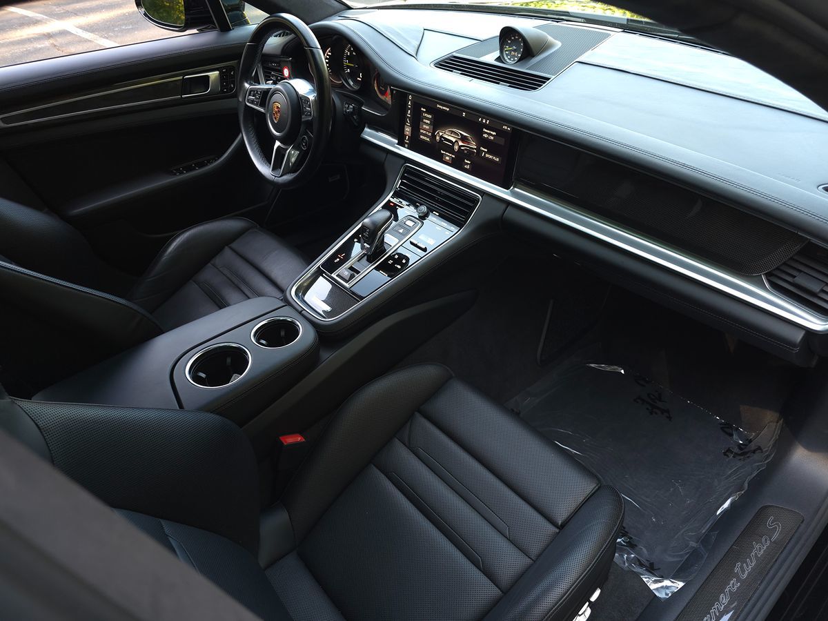 2018 Porsche Panamera Turbo E-Hybrid Sport Turismo photo 23