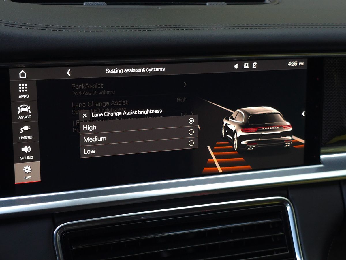 2018 Porsche Panamera Turbo E-Hybrid Sport Turismo photo 43