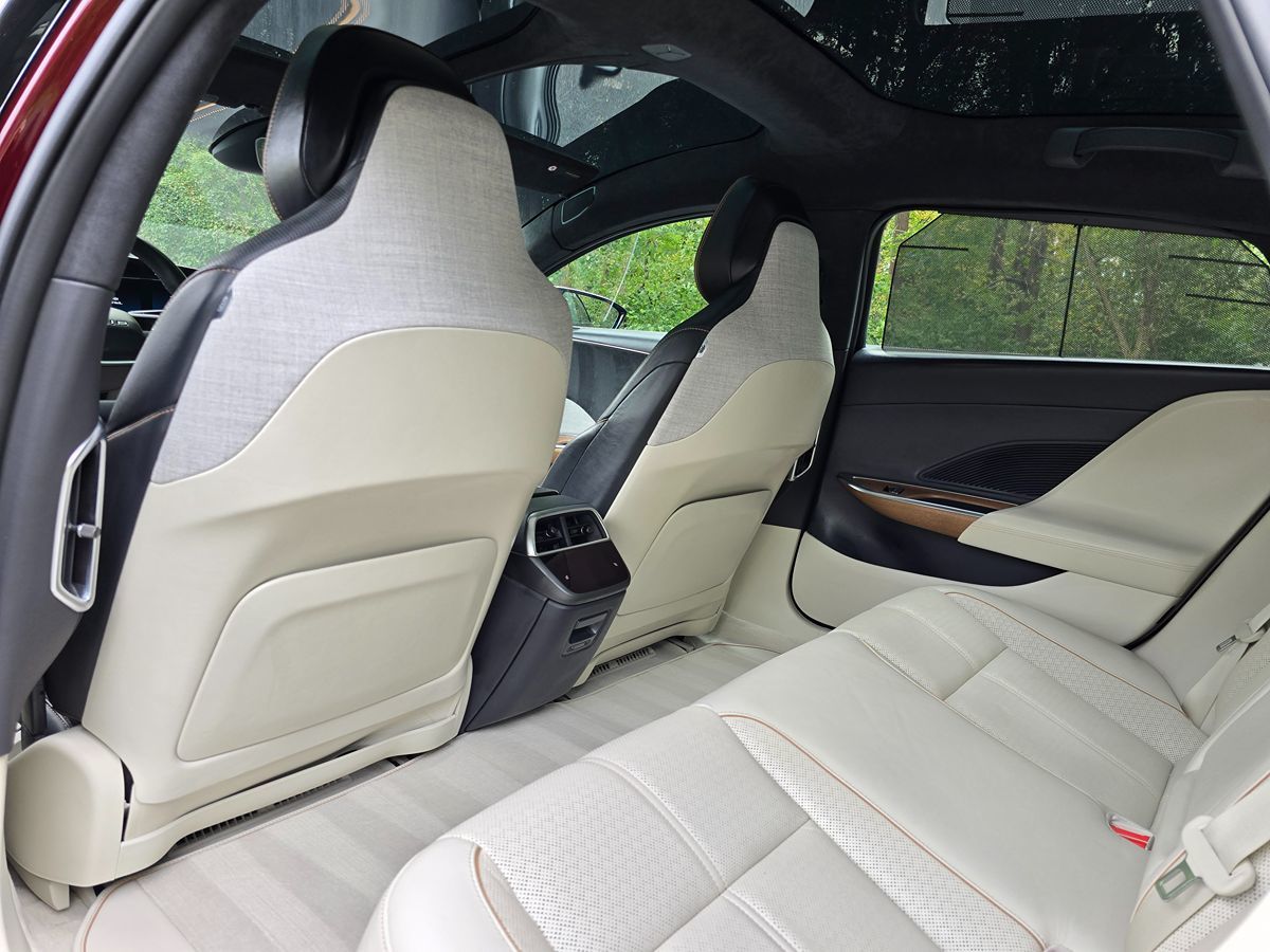 2022 Lucid Air Grand Touring photo 14
