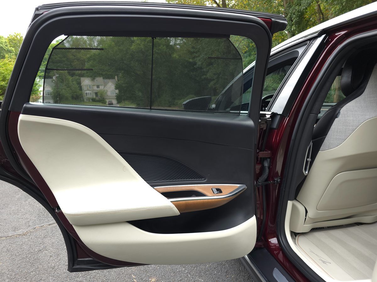 2022 Lucid Air Grand Touring photo 25