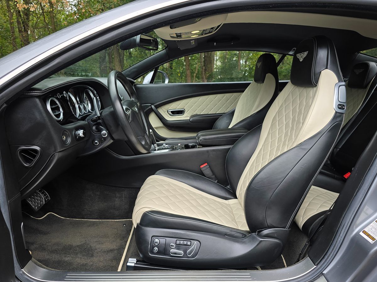 2016 Bentley Continental GT V8 S photo 12