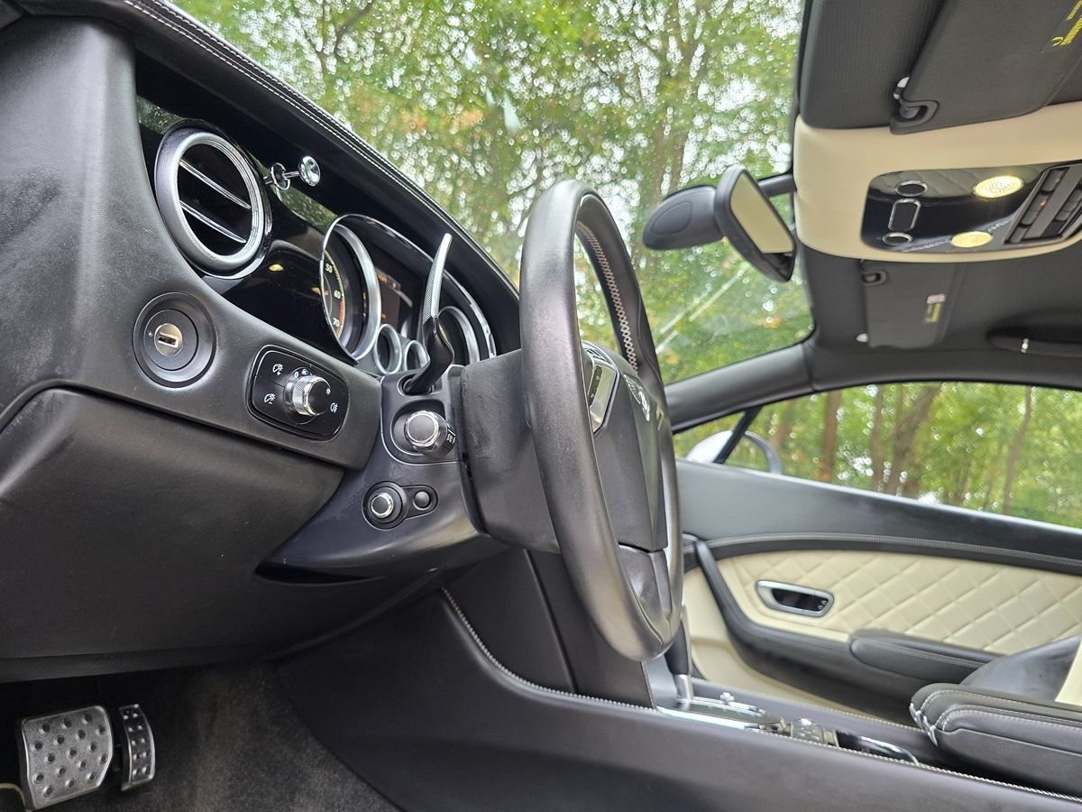 2016 Bentley Continental GT V8 S photo 26