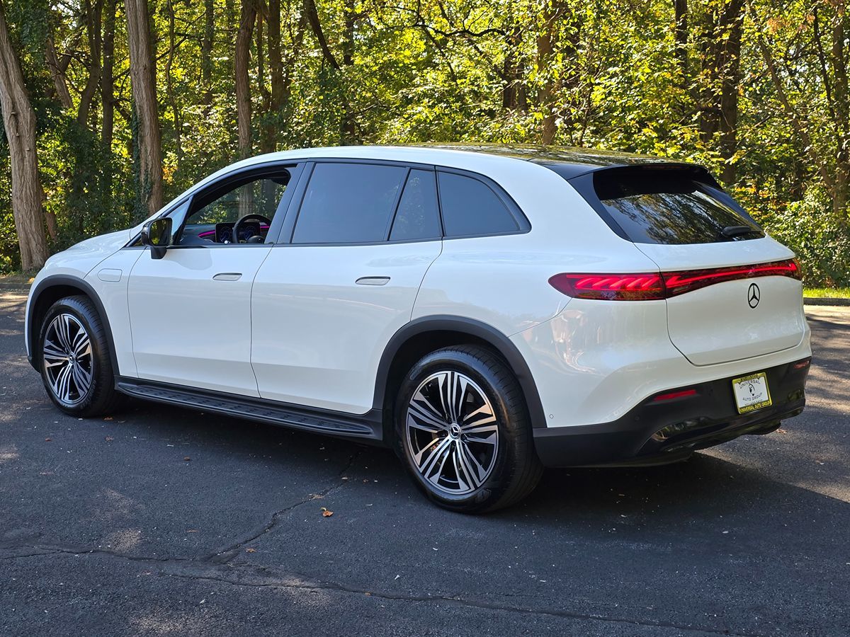 2023 Mercedes Benz EQS SUV 450 photo 4