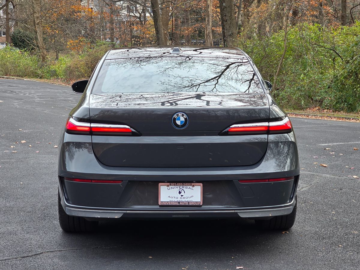 2024 Bmw i7 xDrive60 photo 3
