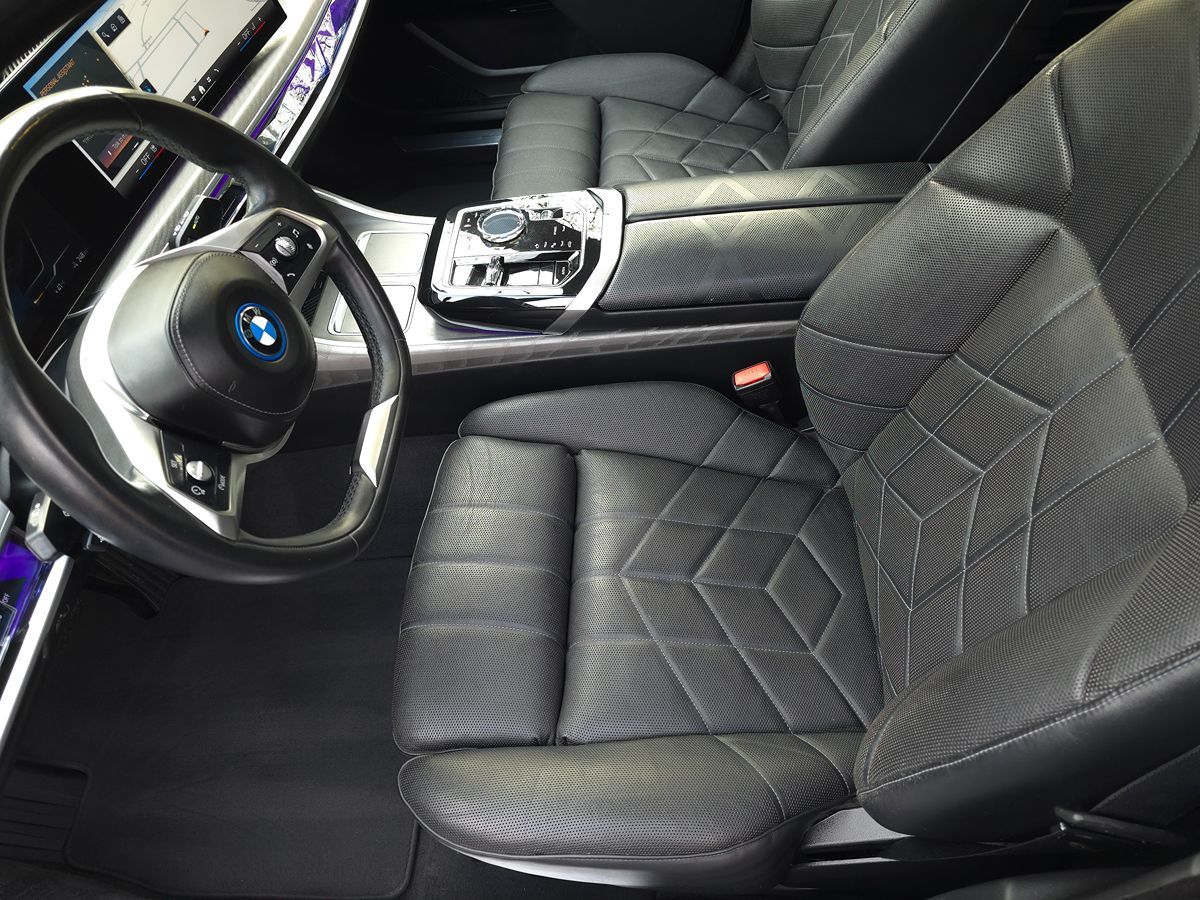 2024 BMW i7 Base - Photo 12