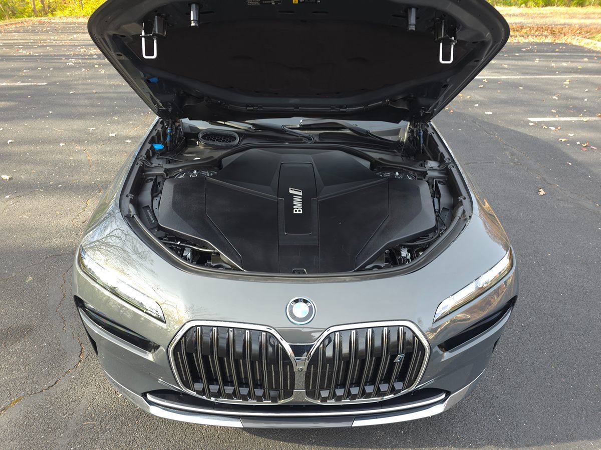 2024 BMW i7 Base - Photo 88