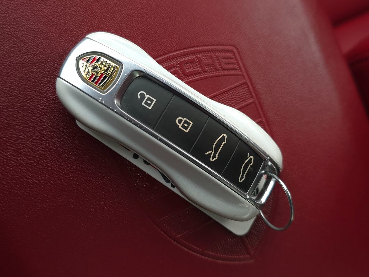 2020 Porsche Taycan Turbo - Photo 64