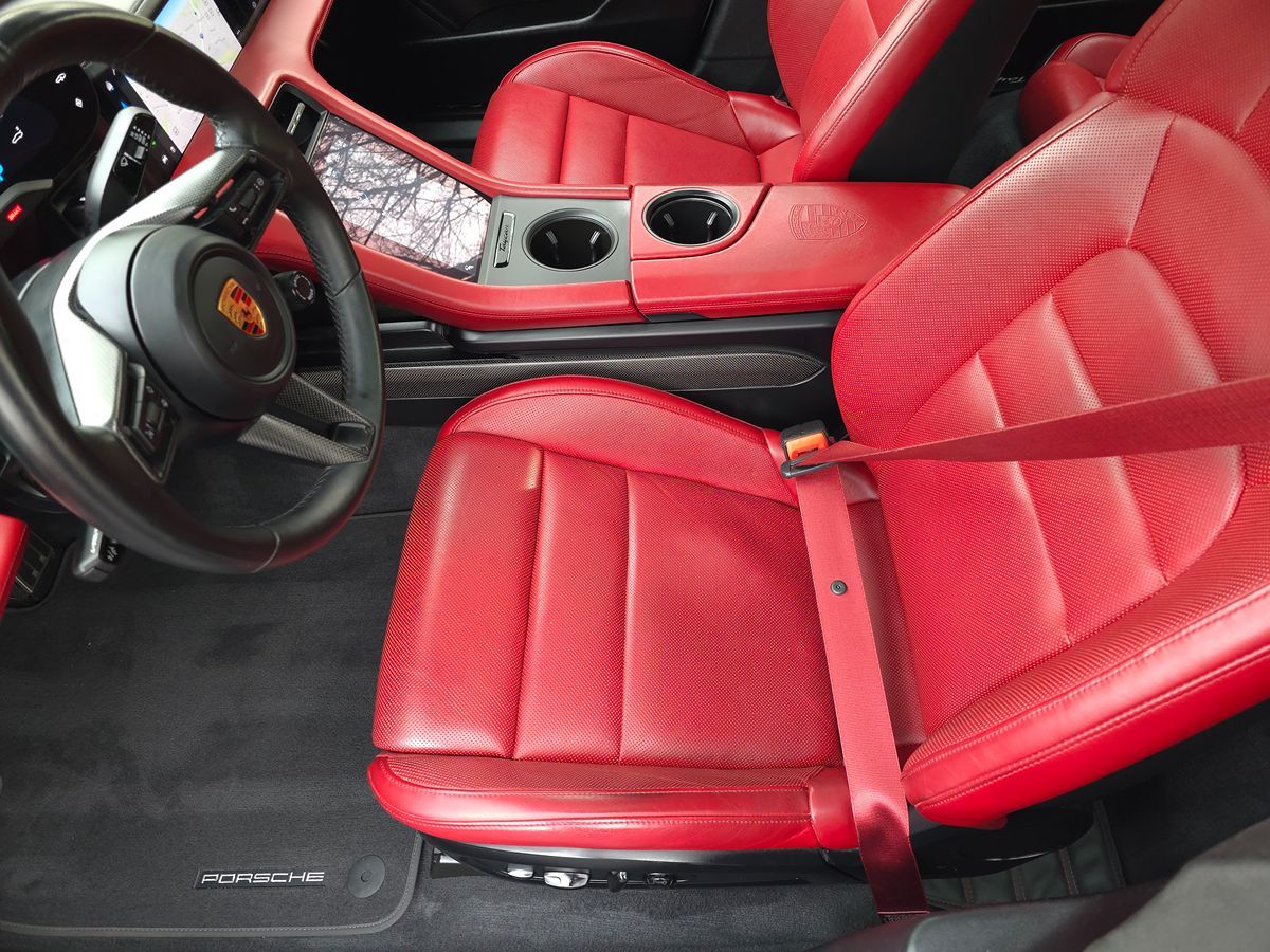 2020 Porsche Taycan Turbo - Photo 12