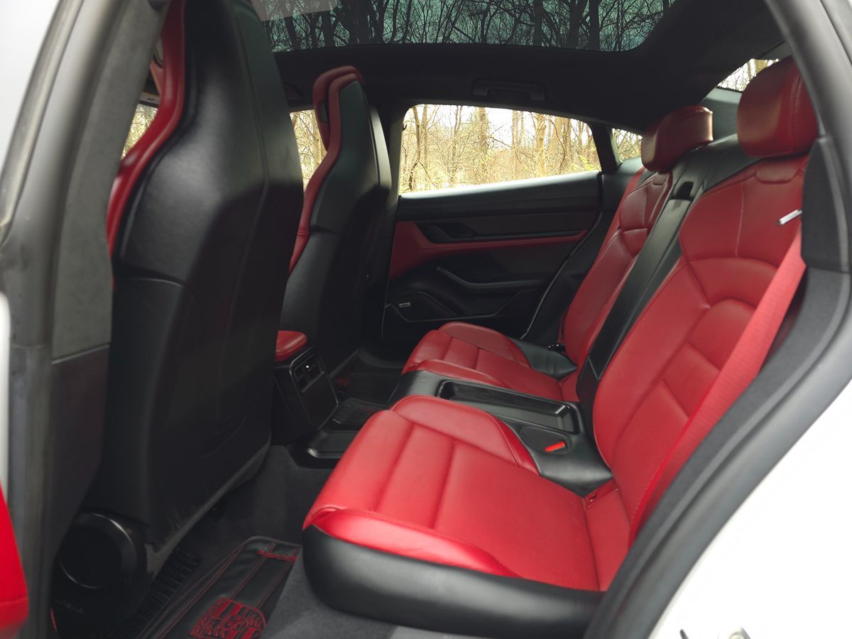 2020 Porsche Taycan Turbo - Photo 15