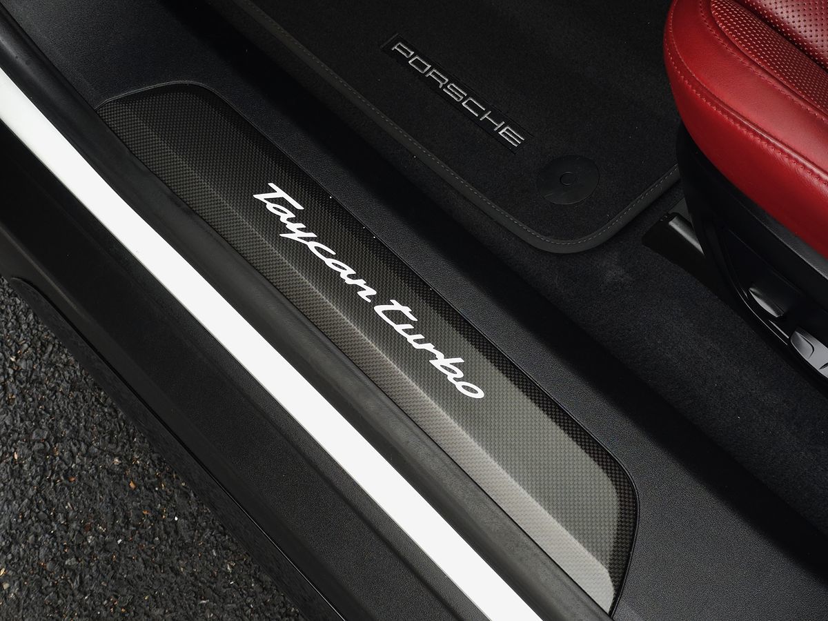 2020 Porsche Taycan Turbo - Photo 73