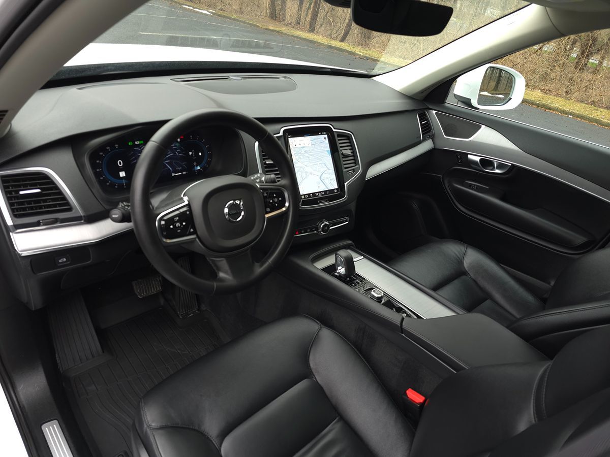 2024 Volvo XC90 Core - Photo 2