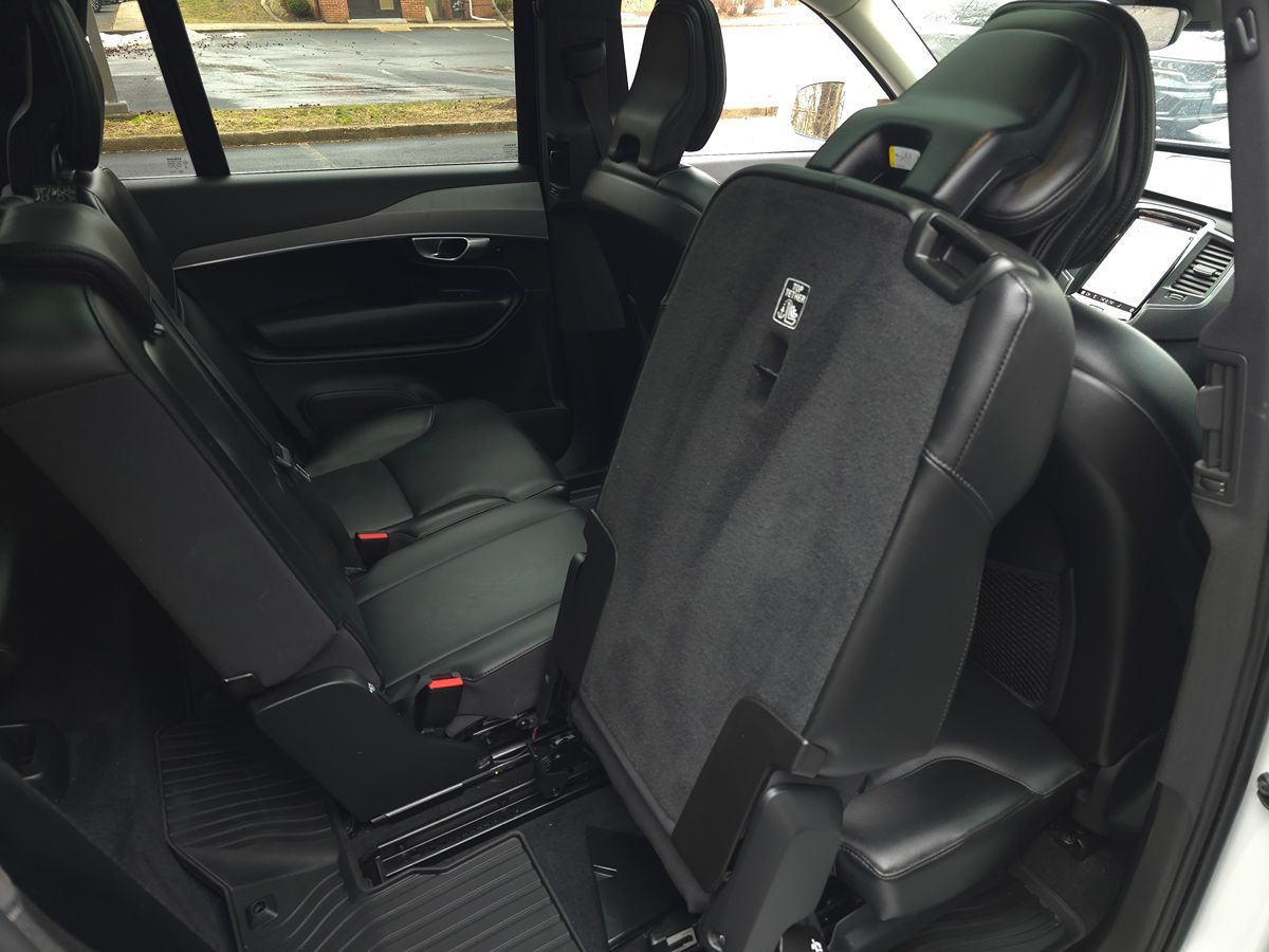 Volvo XC90 photo 23