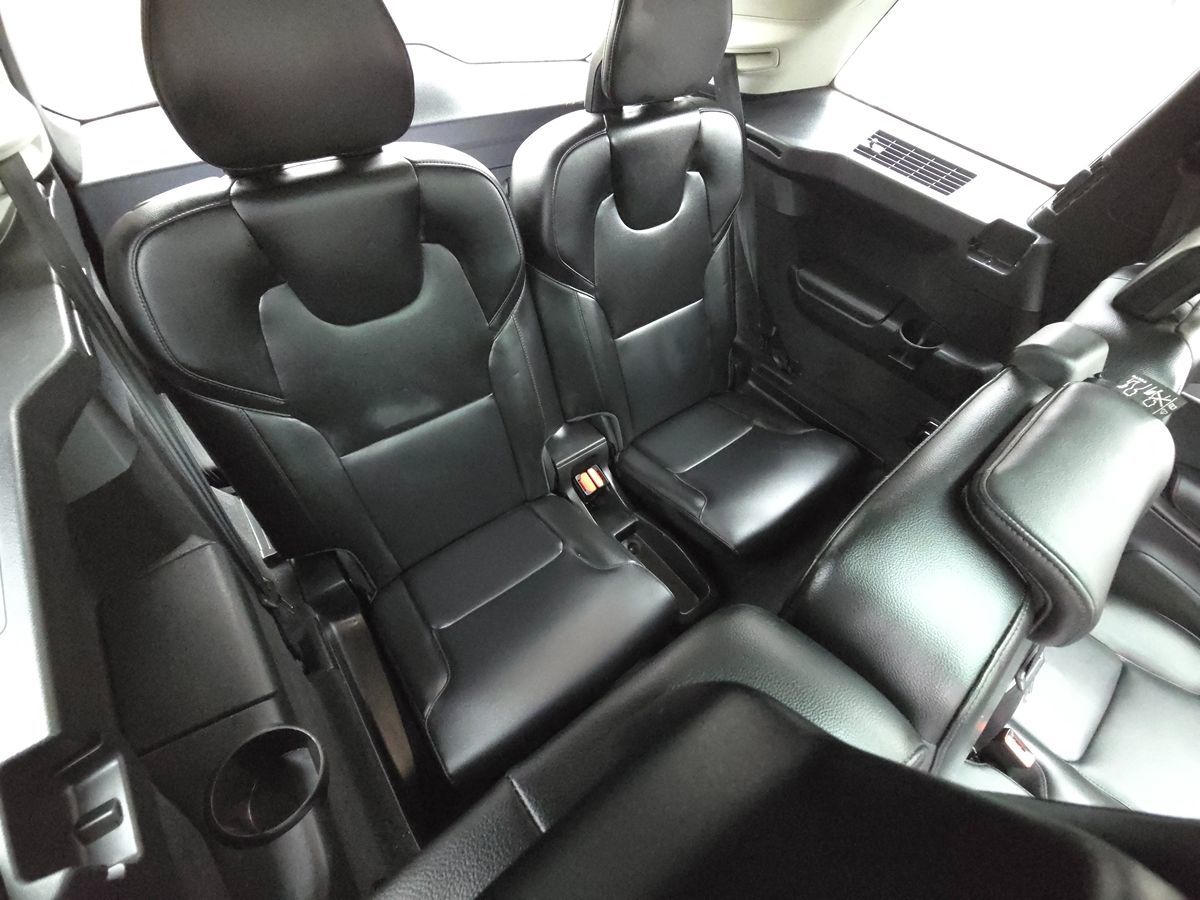 Volvo XC90 photo 20