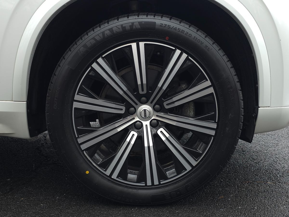 Volvo XC90 photo 58
