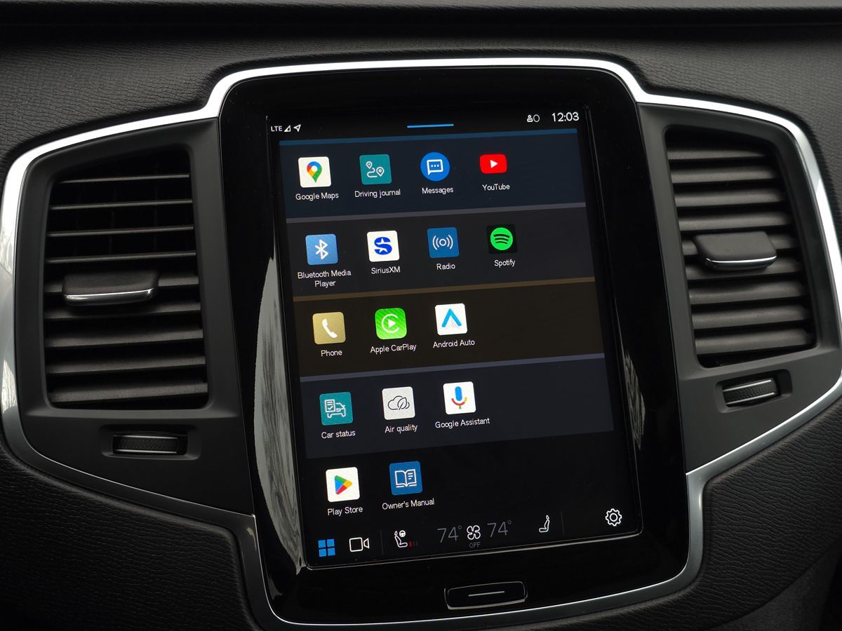 Volvo XC90 photo 40