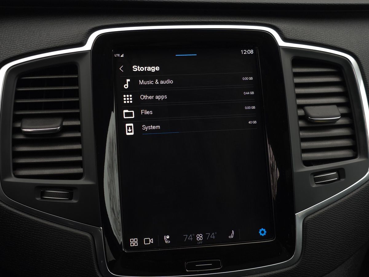 Volvo XC90 photo 49