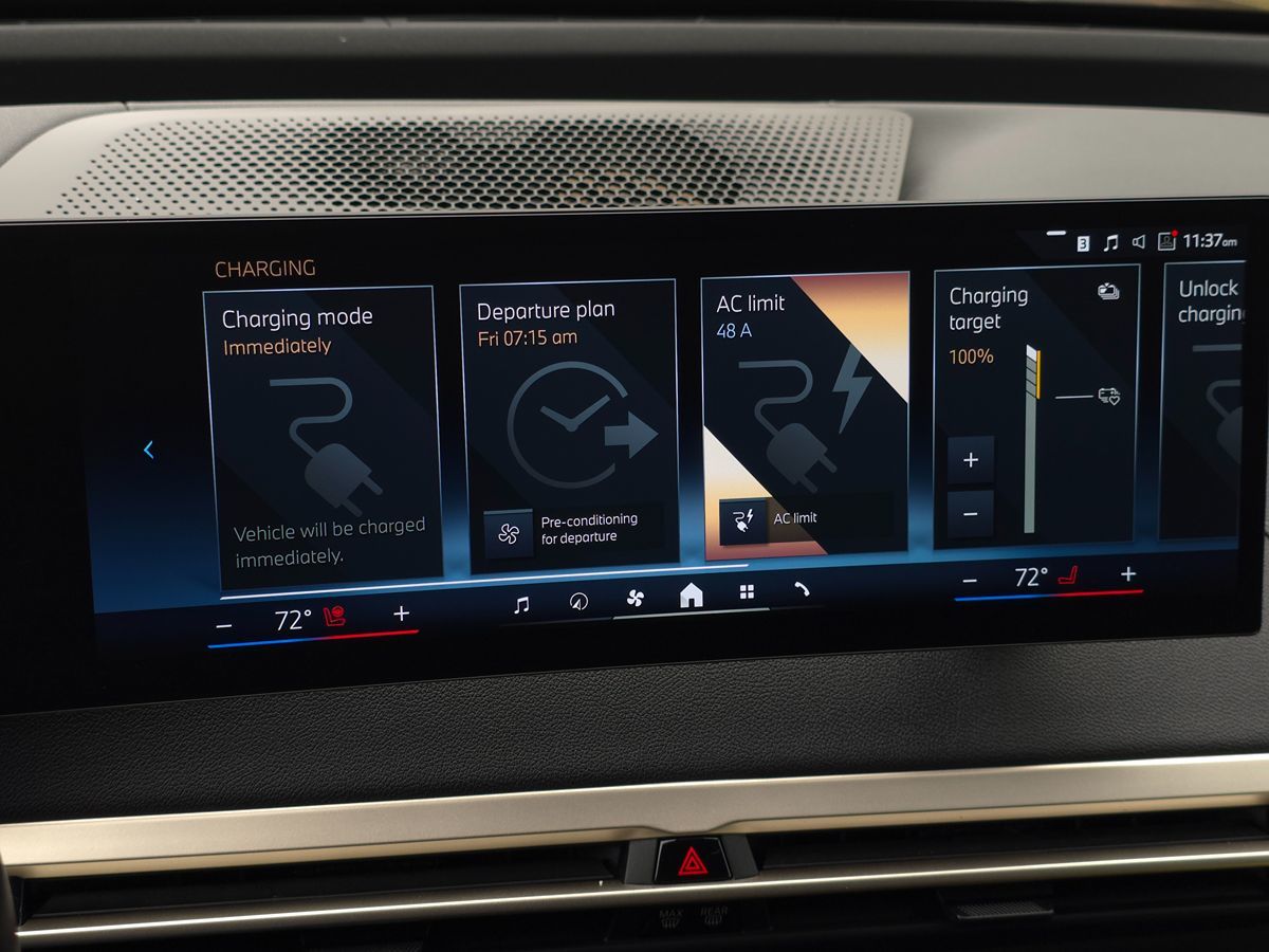 BMW iX photo 44