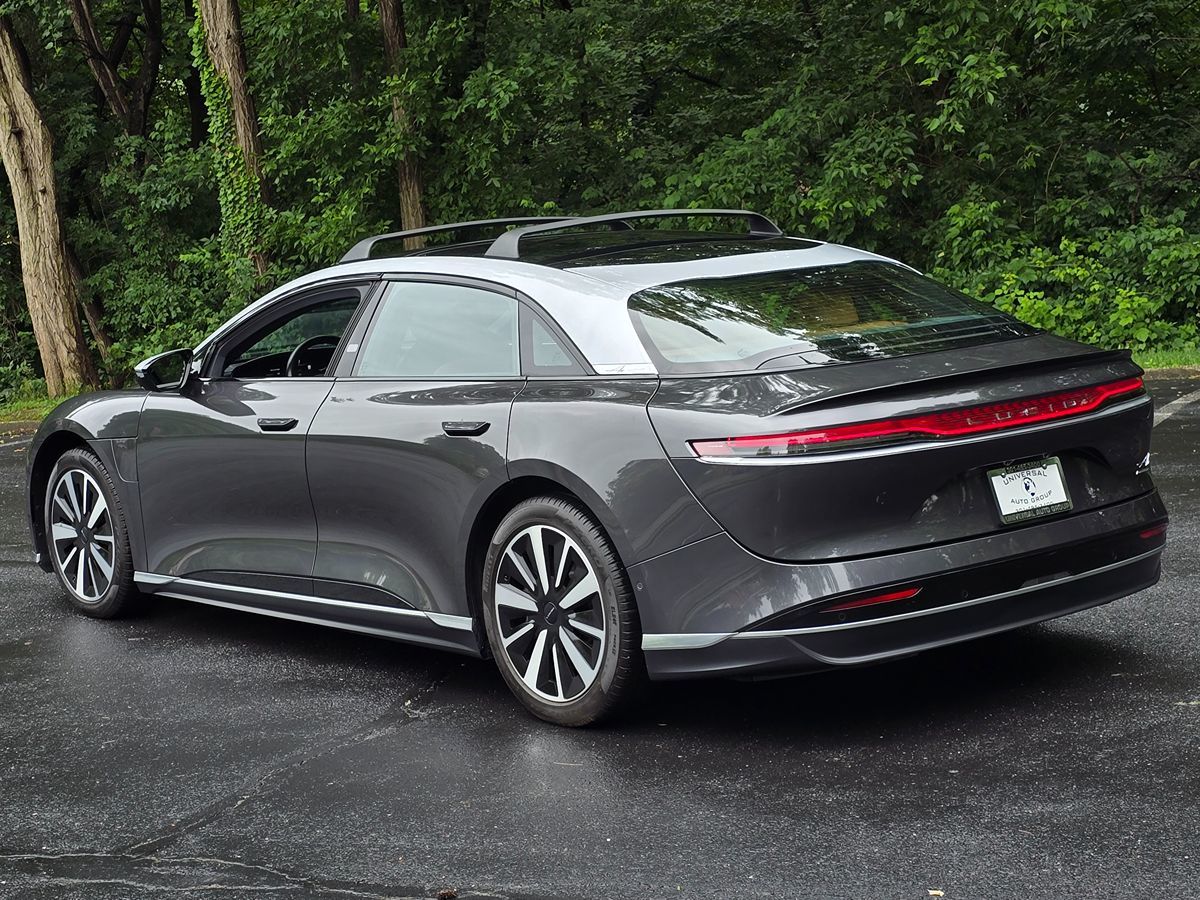 Lucid Air photo 4