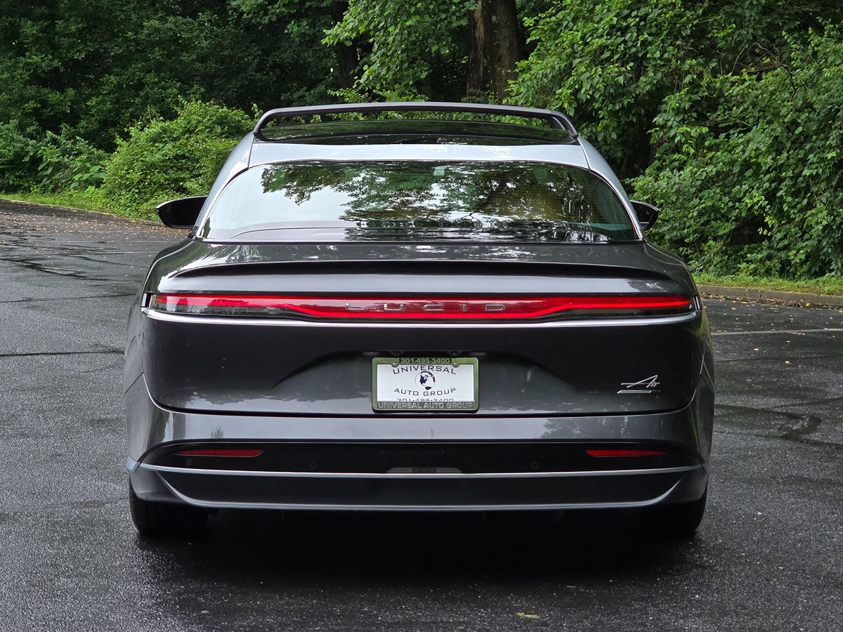 Lucid Air photo 5