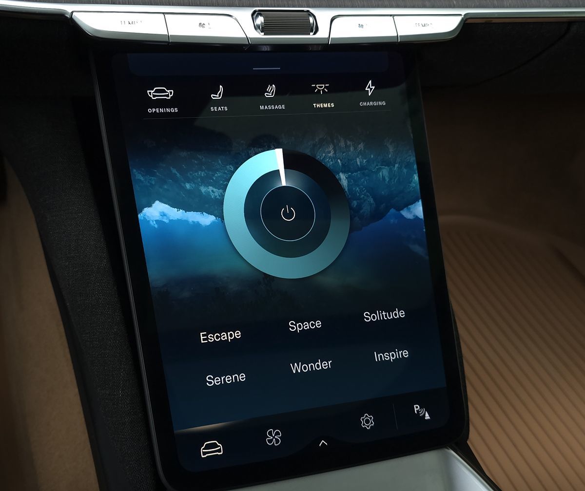 Lucid Air photo 42
