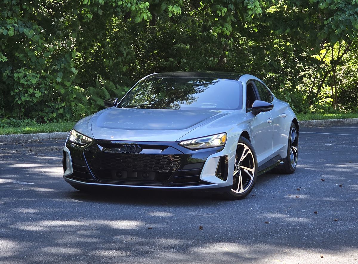 2022 Audi e-tron GT Prestige quattro's photo