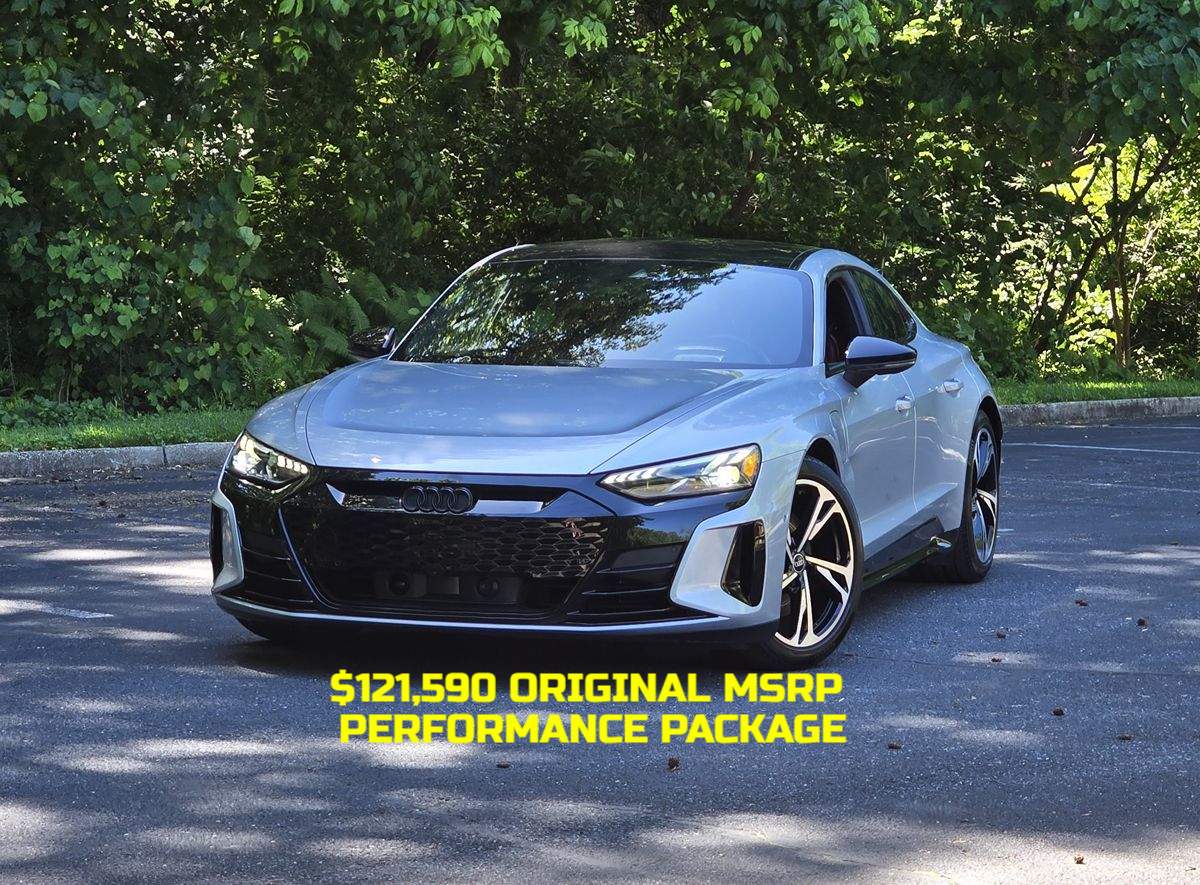 2022 Audi e-tron GT Prestige quattro's photo