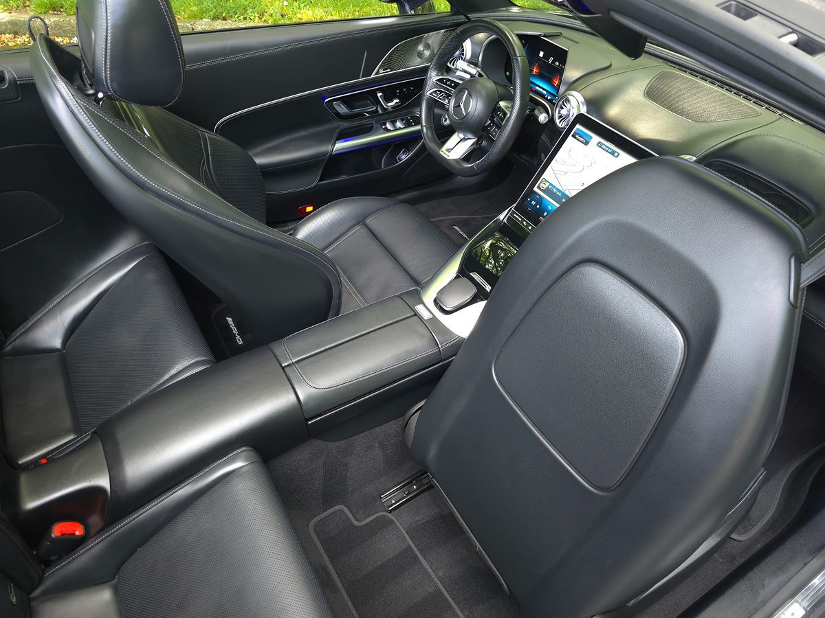 Mercedes-Benz SL photo 17