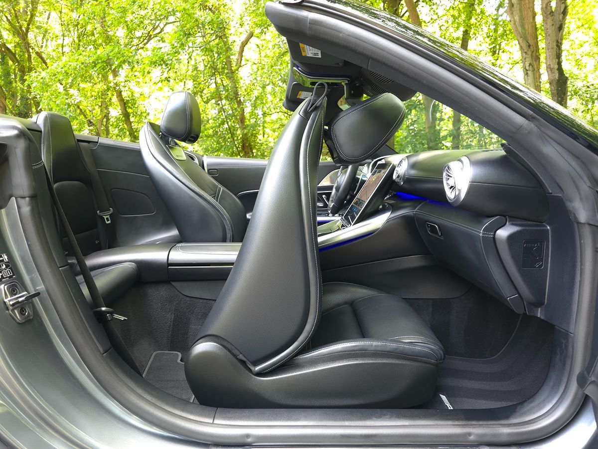 Mercedes-Benz SL photo 18