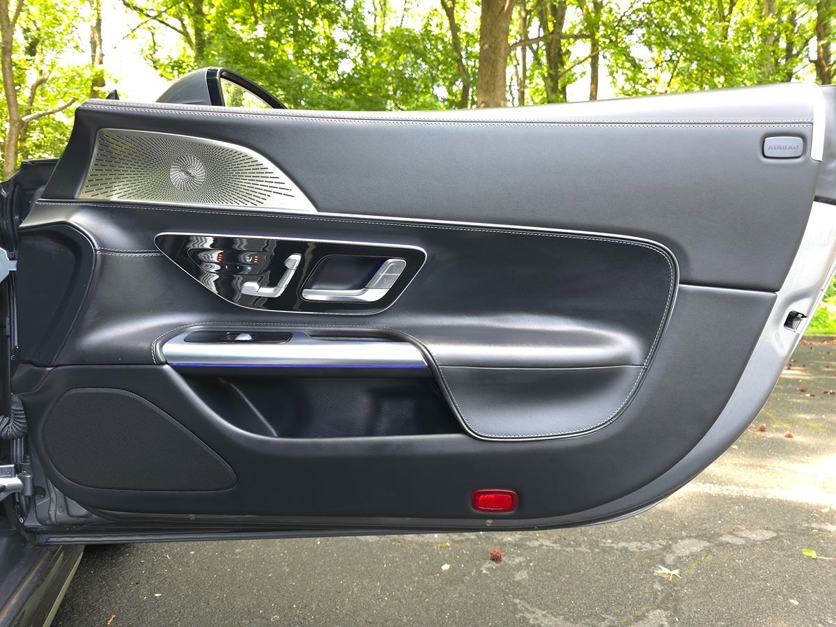 Mercedes-Benz SL photo 22