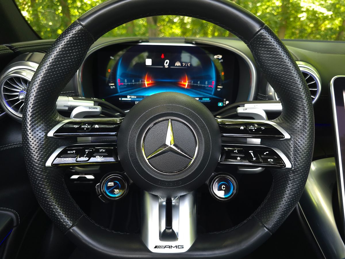 Mercedes-Benz SL photo 26