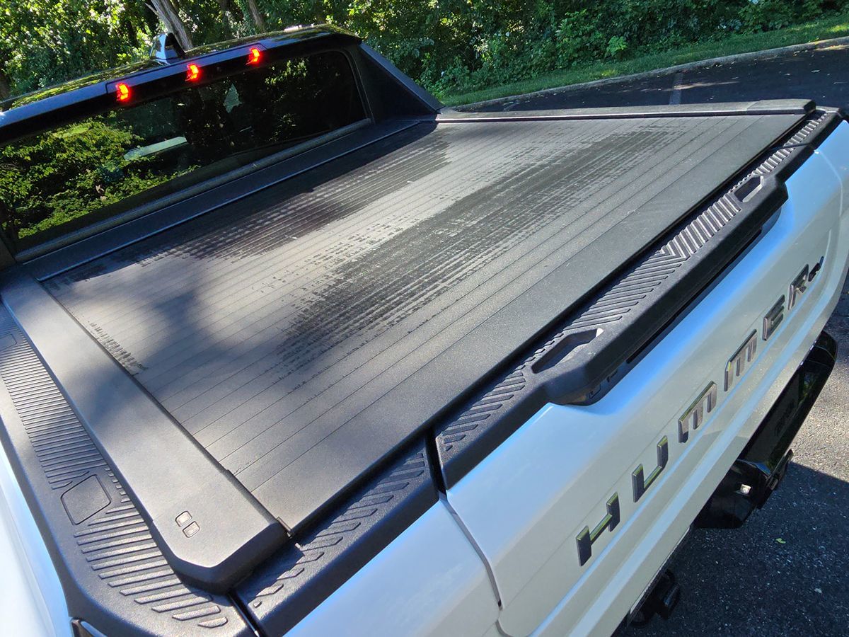 GMC Hummer EV Pickup photo 70