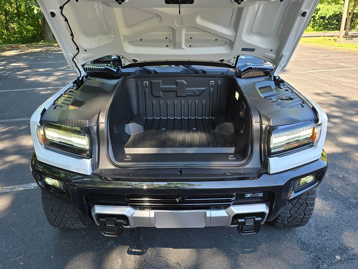 GMC Hummer EV Pickup photo 67