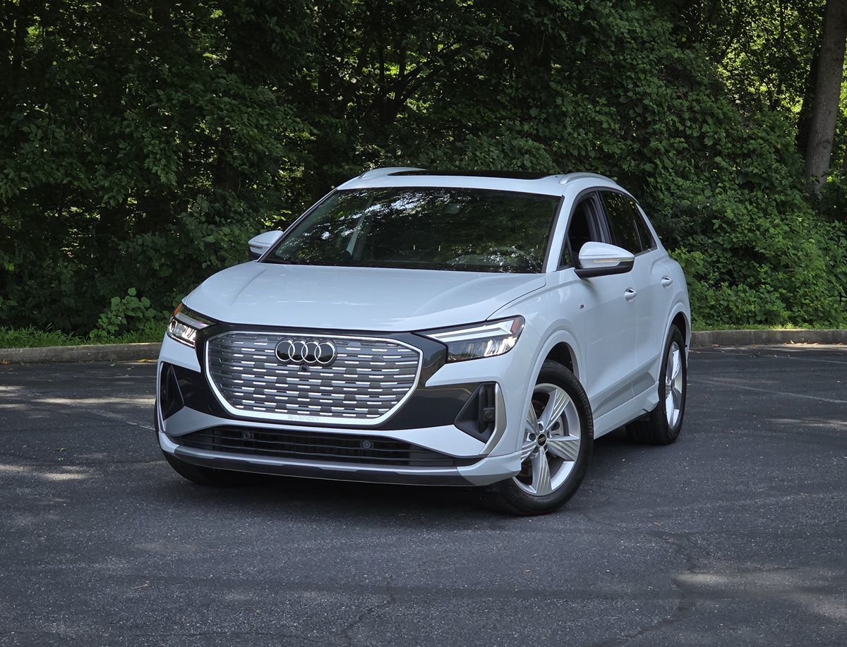 2026 Audi Q4 e-tron 55 Premium quattro's photo
