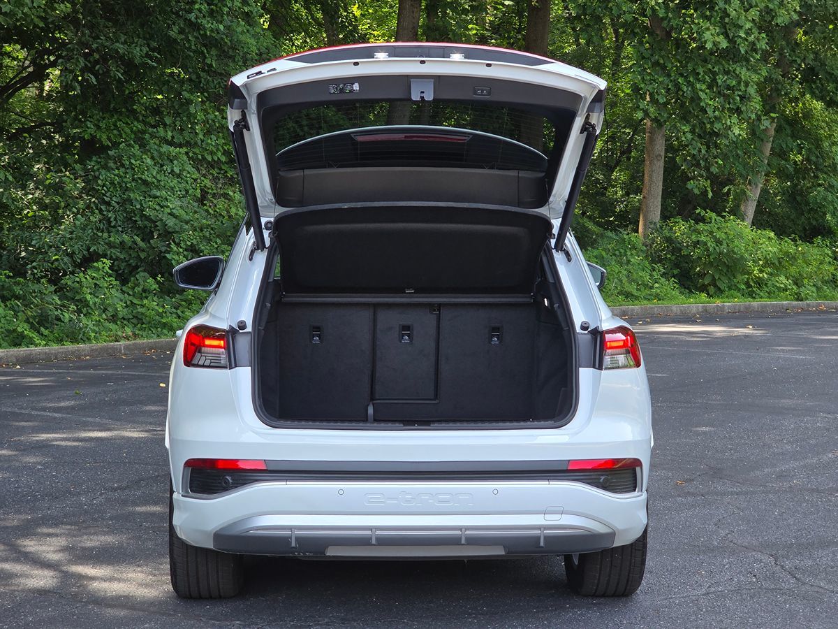 Audi Q4 photo 60