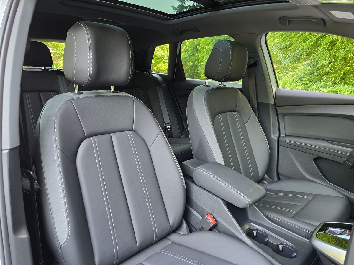 Audi Q4 photo 21